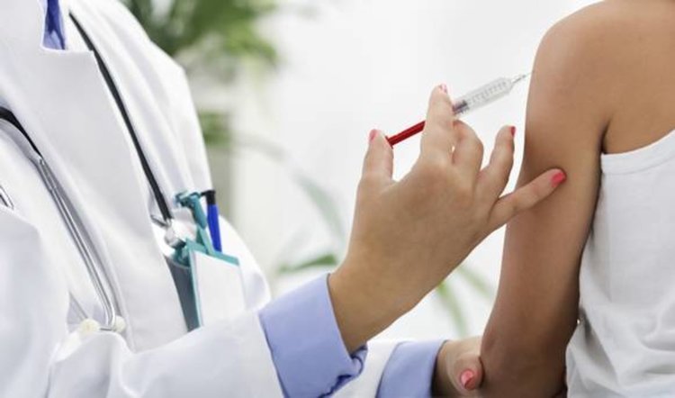 Деца с обрив след ваксина