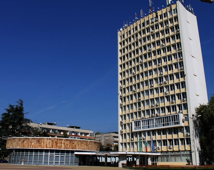 Сесията ще се проведе в зала "Гросето"