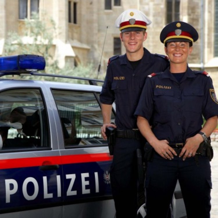 Опитал се да прегази хора шофьор: Аллах е велик