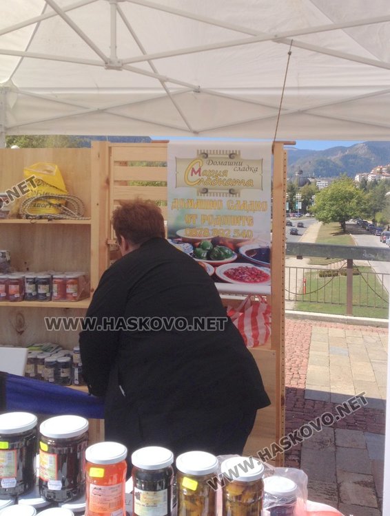 Мария от Орехово не търси купувачи,те я намират сами