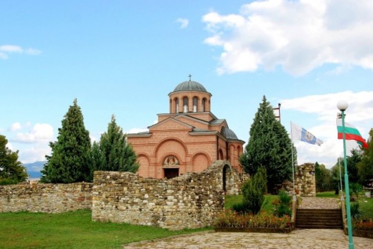 Богословска беседа на тема „Суеверията сред днешните християни“ в неделя в църквата във „Веселчане“