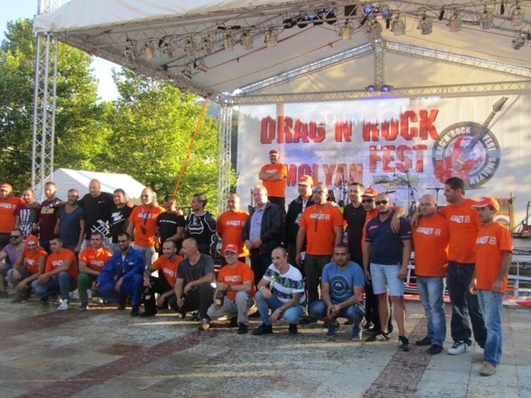 Зрелищното  автомобилно шоу Smolyan Race 2016 се превърна в празник за Смолян