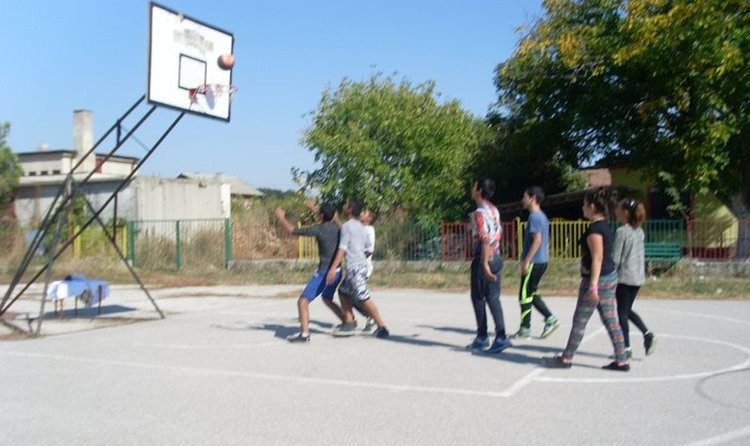 Състезания по баскетбол, волейбол и лека атлетика включваше инициативата