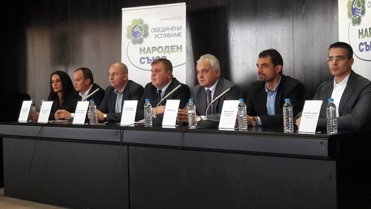 Народен съюз застава изцяло зад Каракачанов и Нотев