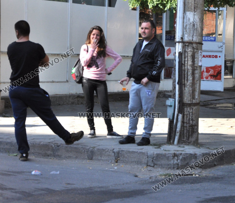 Опел се разби в Рено по „Добруджа”