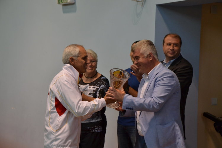 В Момчилград приключи Държавното първенство по тенис на маса за ветерани