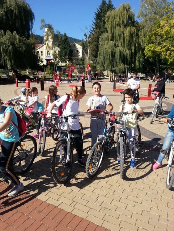 Десетки се забавляваха в Чепеларе с игри и спорт в "активната" събота