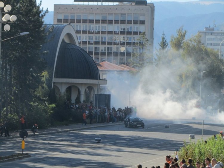 Зрелищното  автомобилно шоу Smolyan Race 2016 се превърна в празник за Смолян