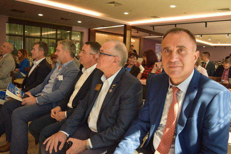 Ротари търси своя реален имидж,прави семинар в Кърджали