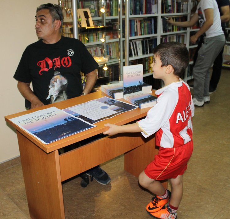 Цонко Цонев: "Кметълски истории" е жест към рокаджиите от цяла България!