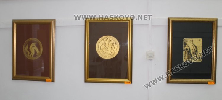 Само 9 са изложените картини, за да предивикат интереса на димитровградчани