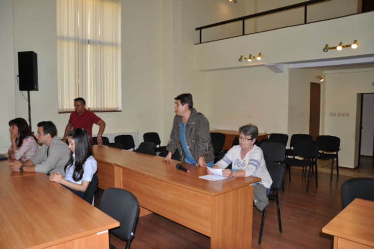  Хасан Азис отива при хората да търси консенсус за „синята зона”