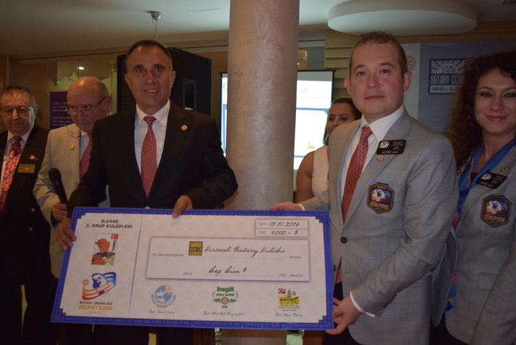 Чек за 5000 долара