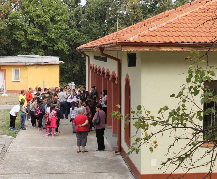 Близо 120 деца ще учат астрономия в Планетариума през тази година