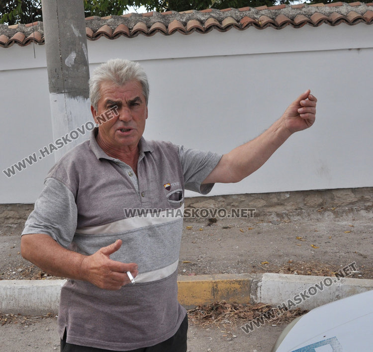 Строител обърна Ауди по таван в Конуш