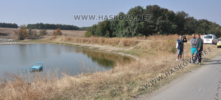 Обърнаха крадена кола в язовир на рождения ден на собственика