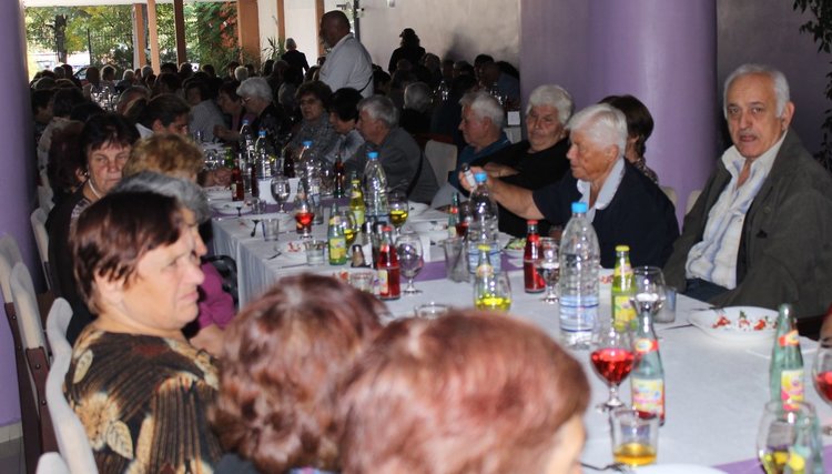 Международният ден на възрастните хора отбелязаха с тържество в Димитровград