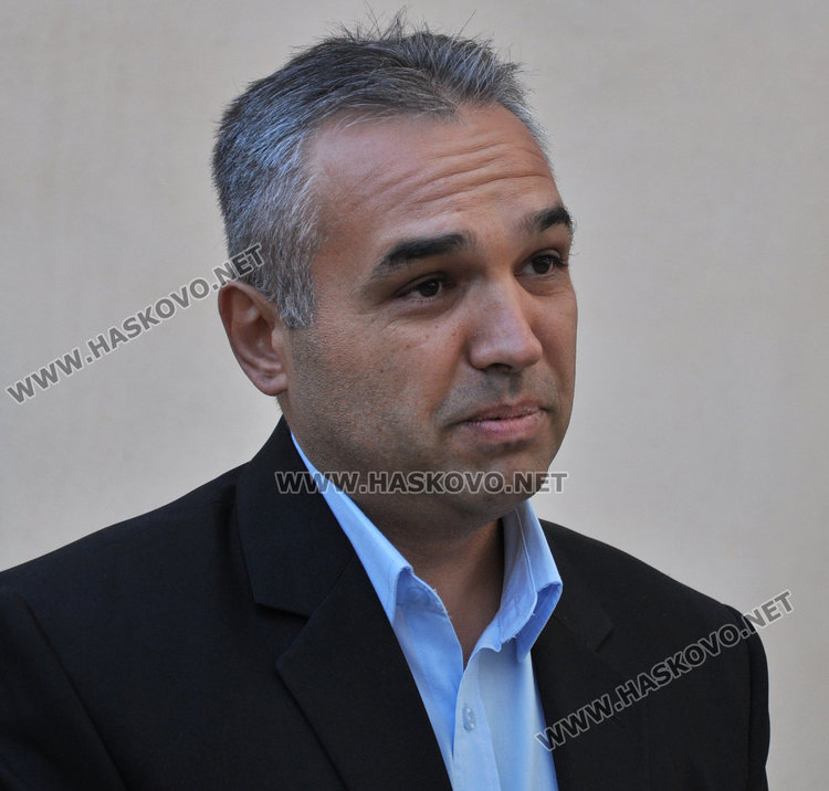 Управителят на Центъра Георги Върхатев