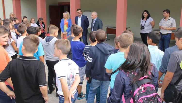 Близо 120 деца ще учат астрономия в Планетариума през тази година