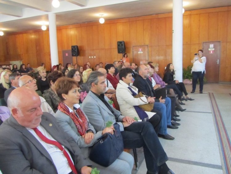 115 първокурсници във филиала на Пловдивския университет  в Смолян