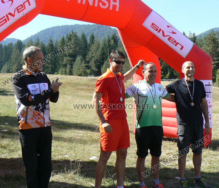 Двама от Хасково с три медала по ориентиране в Банско