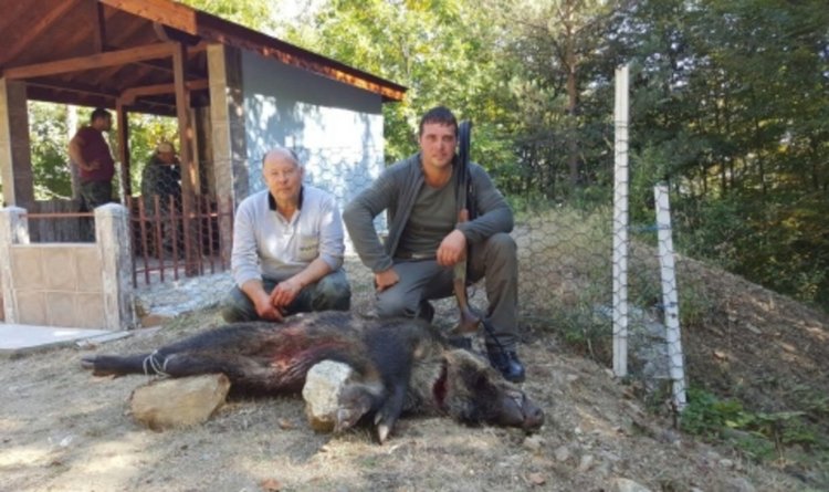 220-килограмов глиган отстреля Реджеб Ниязи