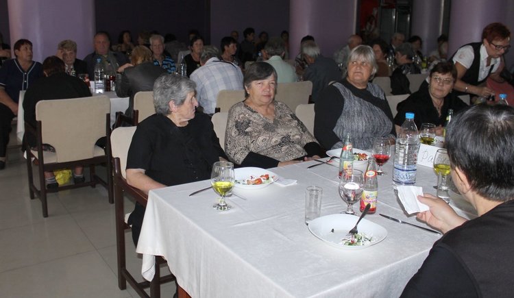 Международният ден на възрастните хора отбелязаха с тържество в Димитровград