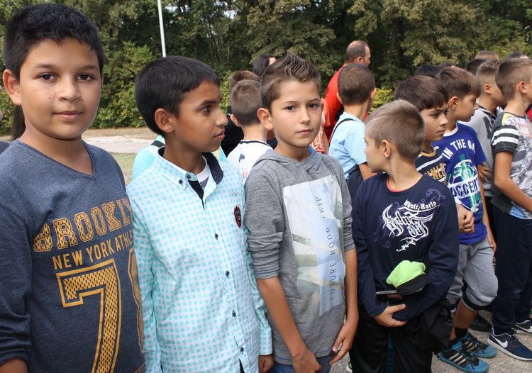 Близо 120 деца ще учат астрономия в Планетариума през тази година