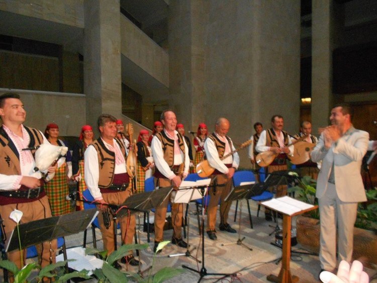 Фолклорен ансамбъл "Родопа" с премиера на уникалния спектакъл "Невястата" за празника на Смолян