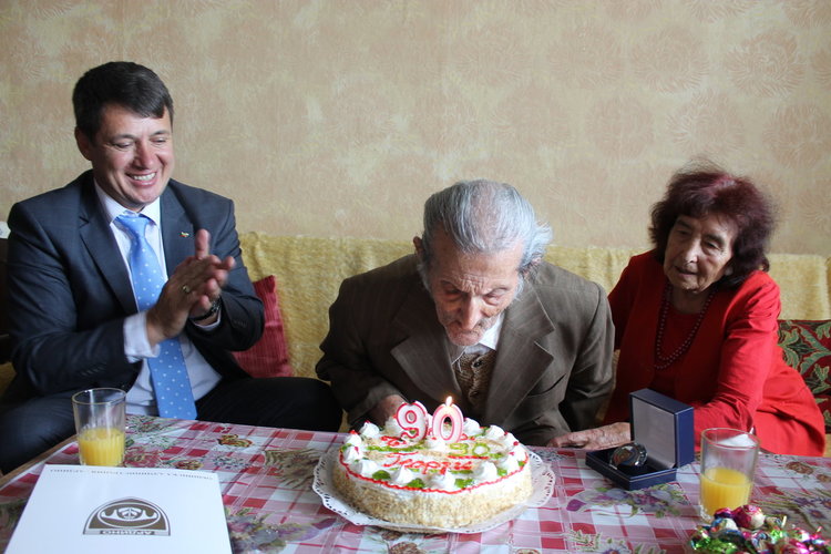 Ресми Мурад уважи 90-годишния юбилей на заслужилия учител, журналист и писател Георги Дамянов