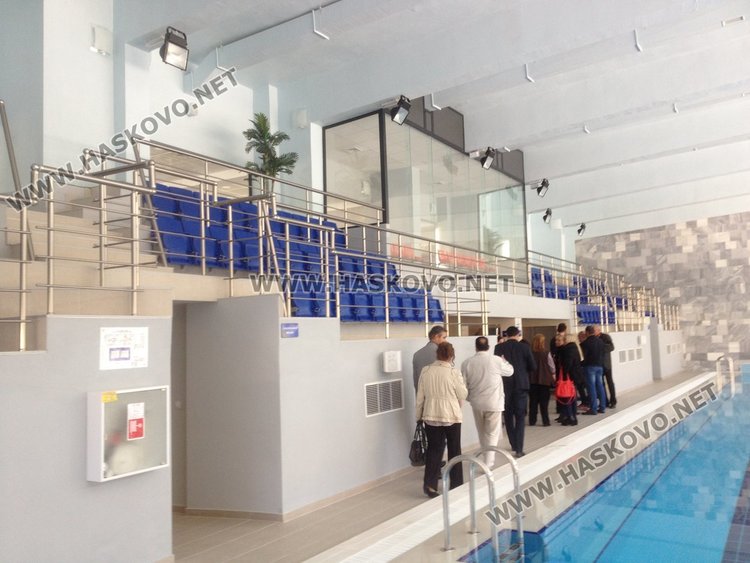 Басейнът в Смолян отвори врати за посетители, цените са повече от достъпни