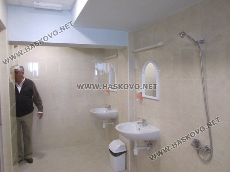 Басейнът в Смолян отвори врати за посетители, цените са повече от достъпни