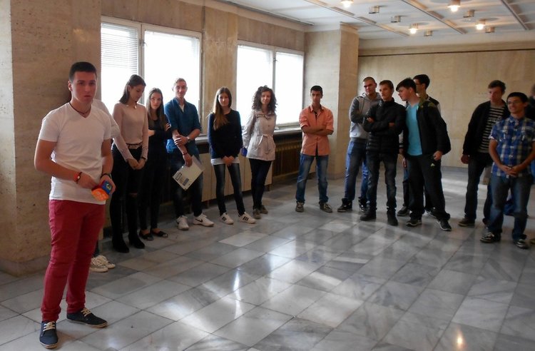 Смолянси ученици и студенти активно участваха в дискусия за формиране на младежки политики