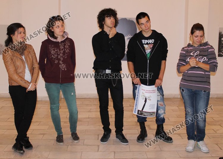 Студентите, които ще творят скуптури от скрап в Димитровград бяха представени днес