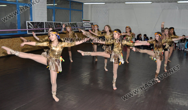 С грандиозен концерт „Тангра“ празнува 35-годишнина в „Заря“