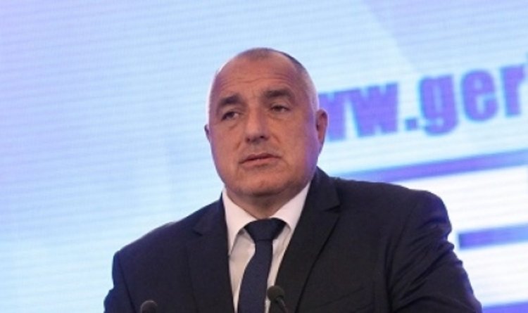  Не подавам оставка заради комунистическа фамилия