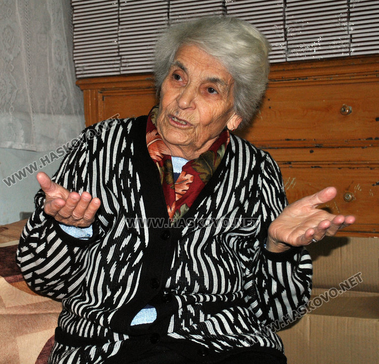 Касиерът на храма Иванка Добрева