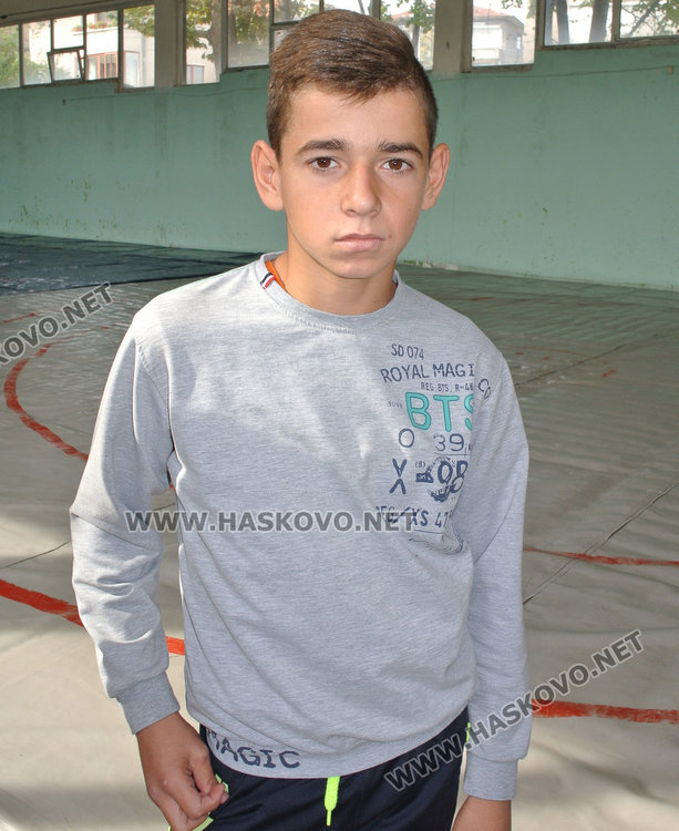 Борислав Бръмчев