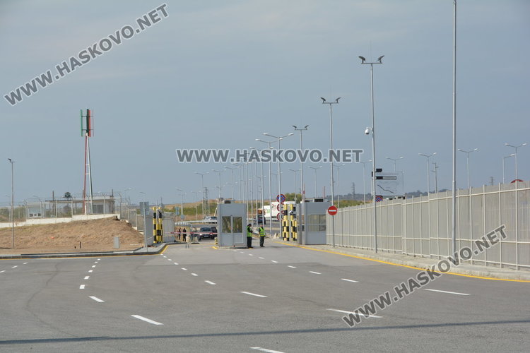 Изринаха 31 тона боклук преди Капитан Андреево за ден и половина