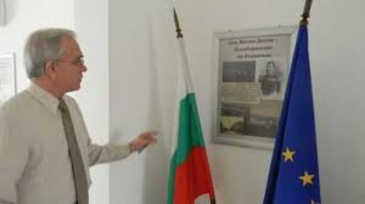 Дарители обогатиха фонда на Държавен архив-Кърджали 