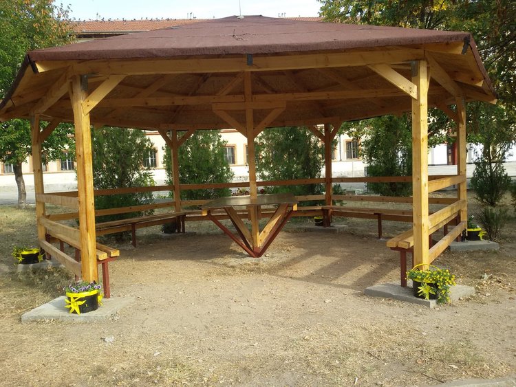 Училището в Дълбок извор най-после има вътрешна тоалетна