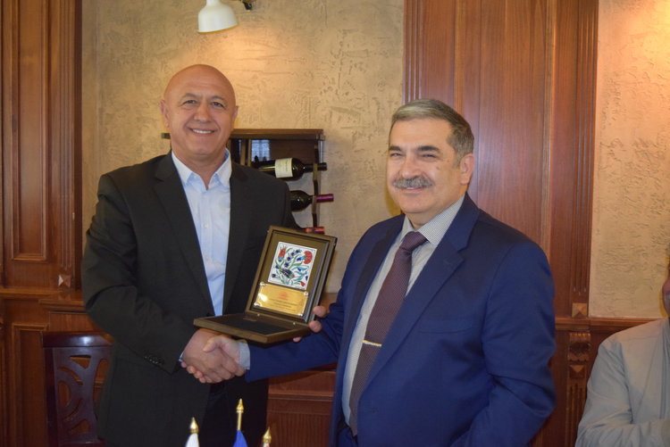 Ръководителите на двете организации