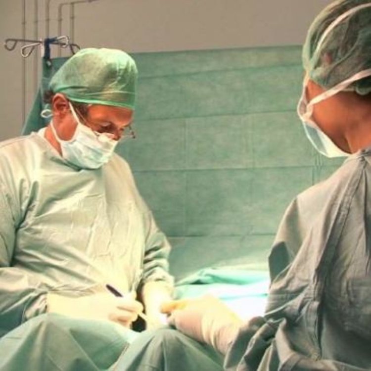 Бургаски лекари спасили живота на руски министър