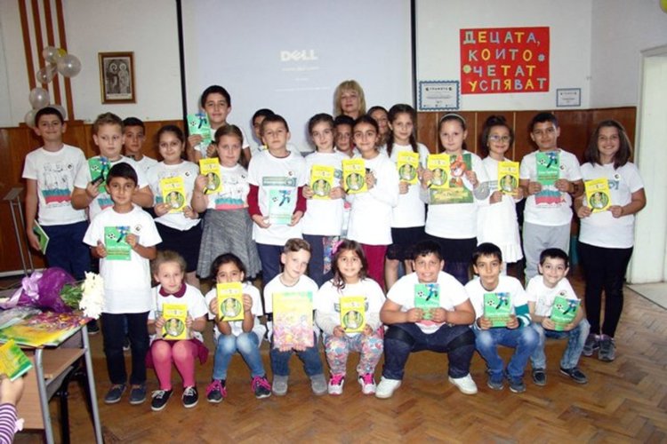 Кирилометодиевци посрещнаха писателя Николай Райков