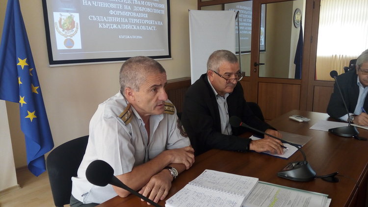 Доброволците в Кърджали все по нужни