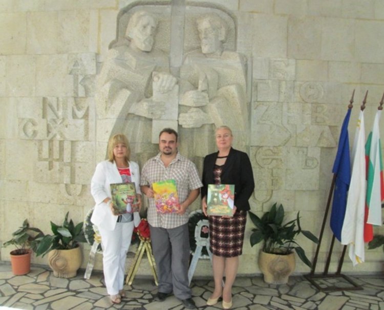 Кирилометодиевци посрещнаха писателя Николай Райков