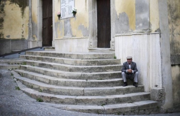 Мигранти съживиха западнала призрачна местност