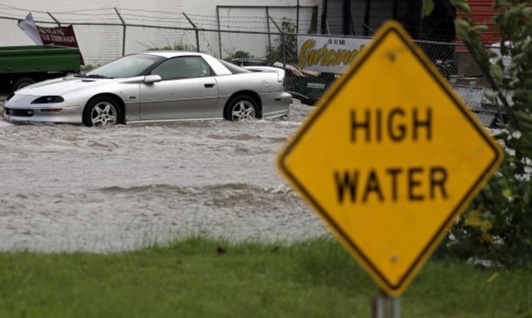 Ураганът Матю взе поне 10 жертви в САЩ
