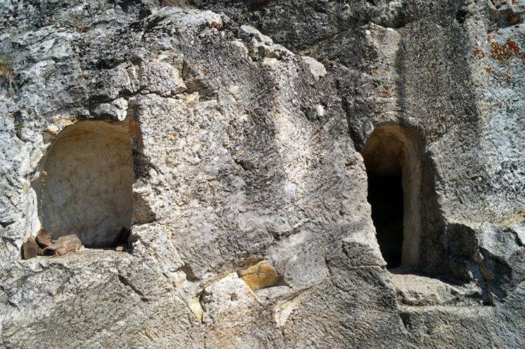 Вълшебството на светилището Глухите камъни