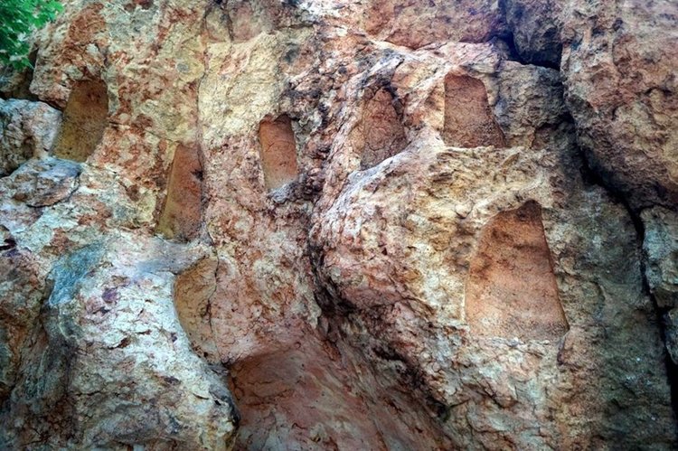 Вълшебството на светилището Глухите камъни